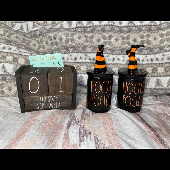 Rae Dunn HOCUS POCUS Candles - Picture 1 of 1